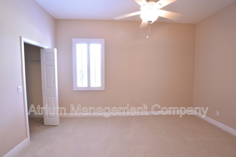 Spacious 4 Bed, 4 Bath + Bonus Room Gated Pool Home in Lake Mary, FL – Magnolia Plantation property image