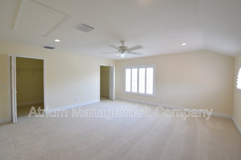 Spacious 4 Bed, 4 Bath + Bonus Room Gated Pool Home in Lake Mary, FL – Magnolia Plantation property image