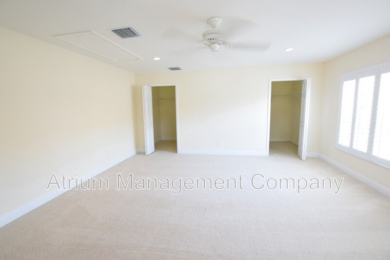 Spacious 4 Bed, 4 Bath + Bonus Room Gated Pool Home in Lake Mary, FL – Magnolia Plantation property image