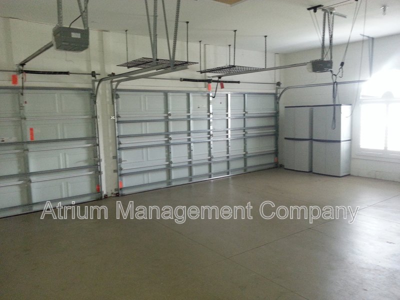 Spacious 4 Bed, 4 Bath + Bonus Room Gated Pool Home in Lake Mary, FL – Magnolia Plantation property image