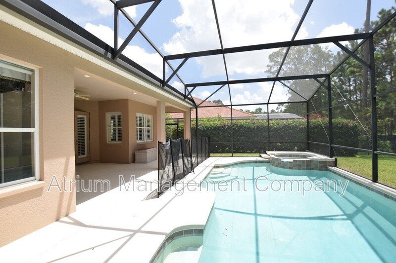 Spacious 4 Bed, 4 Bath + Bonus Room Gated Pool Home in Lake Mary, FL – Magnolia Plantation property image