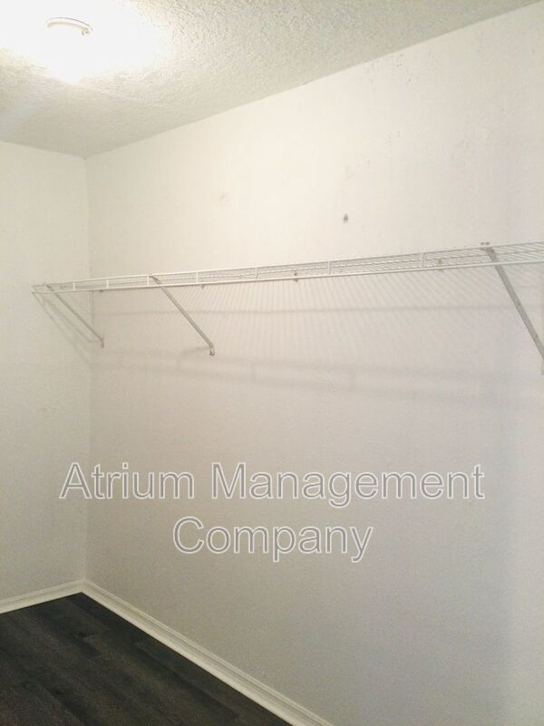 2400 Grant Street _ 2 Bedroom 1 Bathroom w/ Bonus Room property image