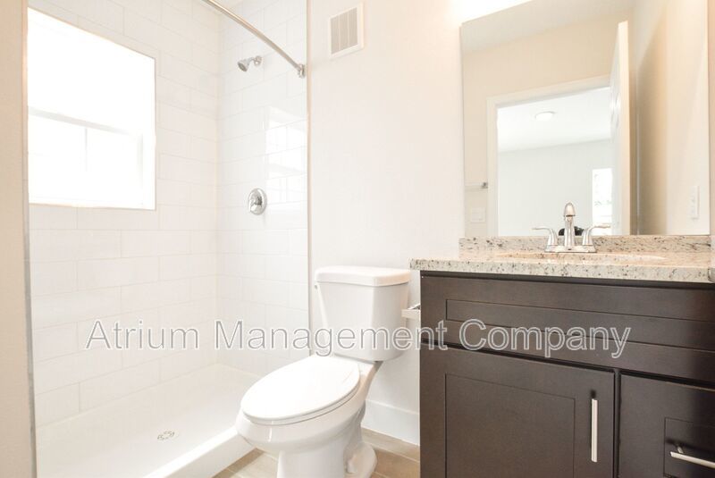 Modern 3-Bedroom, 2-Bathroom Apartment with Water, Internet & Parking Included! property image