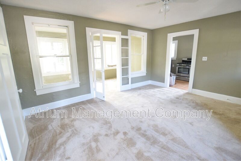 Bright Top-Floor 1 Bedroom in the Heart of Thornton Park! Walk to Lake Eola! property image