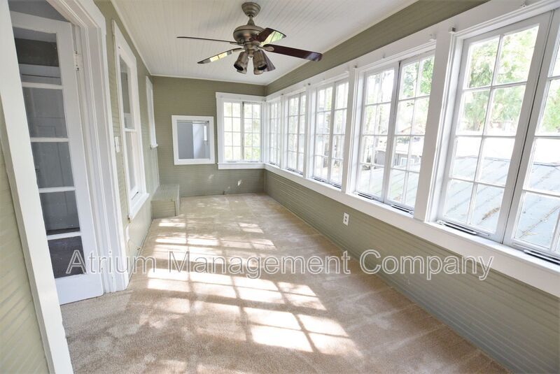 Bright Top-Floor 1 Bedroom in the Heart of Thornton Park! Walk to Lake Eola! property image