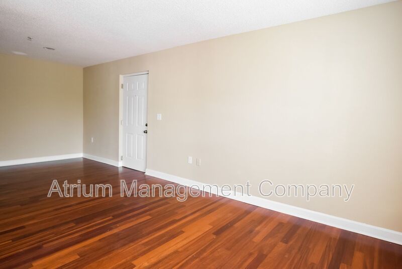 Beautiful 3 Bed 2 Bath WITH BONUS ROOM for Rent in East Orlando!!! property image