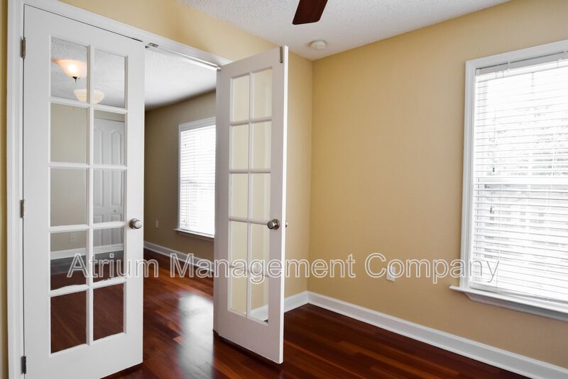 Beautiful 3 Bed 2 Bath WITH BONUS ROOM for Rent in East Orlando!!! property image