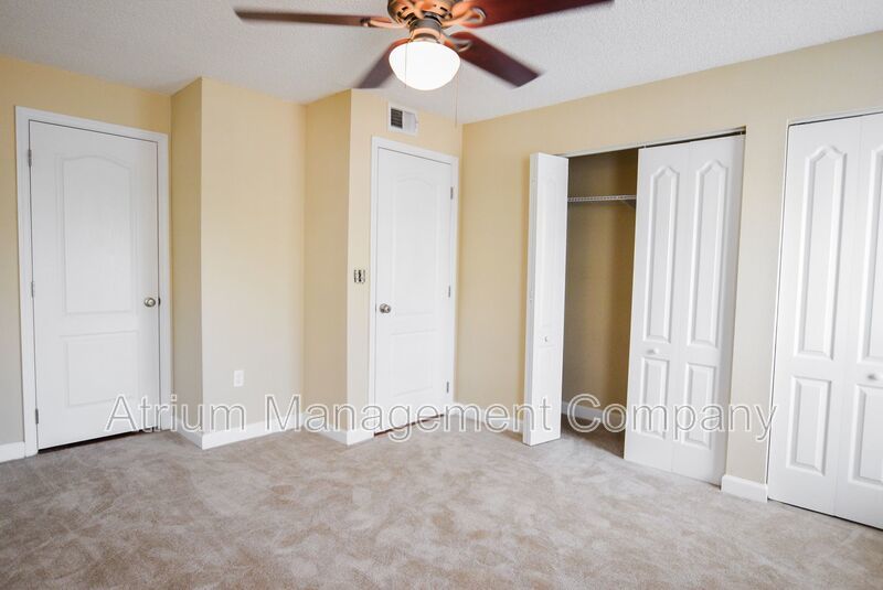 Beautiful 3 Bed 2 Bath WITH BONUS ROOM for Rent in East Orlando!!! property image