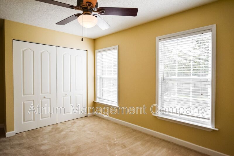 Beautiful 3 Bed 2 Bath WITH BONUS ROOM for Rent in East Orlando!!! property image