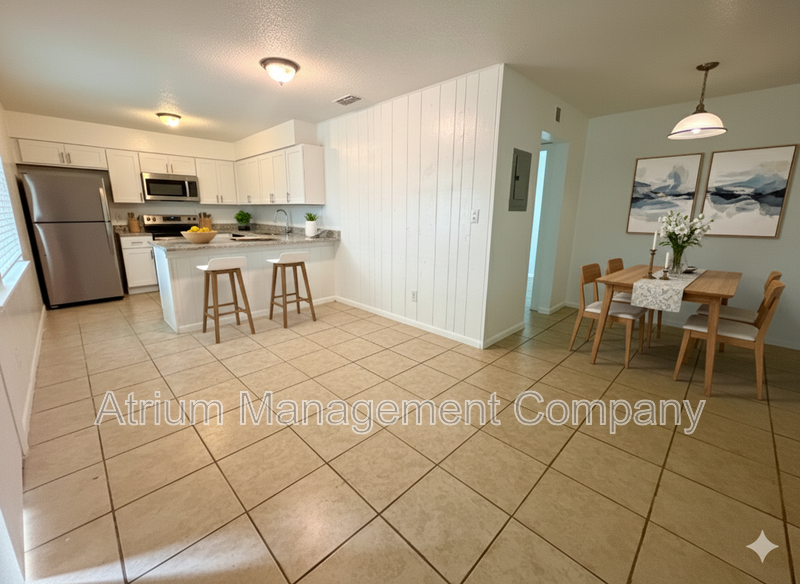 ✨ Newly Renovated Studio Apartment in the Heart of Downtown DeLand ✨ property image