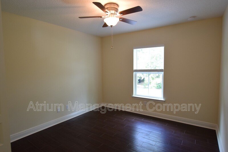 Beautiful  3 Bed 2.5 Bath Town Home in Orlando, FL! COLLEGE PARK!!! property image