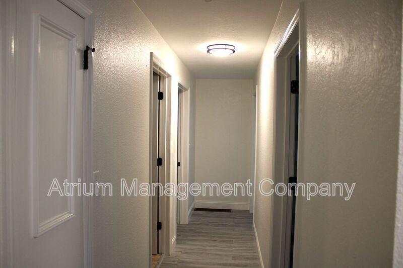 Gorgeous, Fully Renovated 4 Bedroom Winter Park Home AVAILABLE NOW! property image