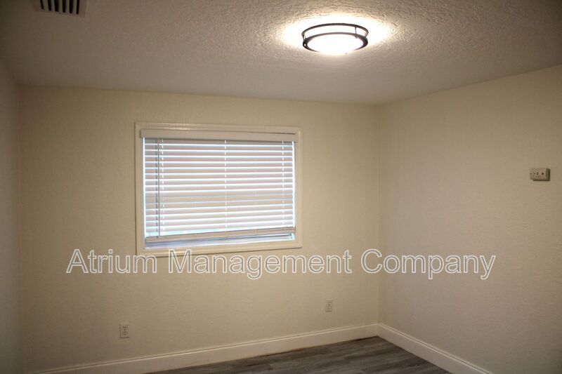 Gorgeous, Fully Renovated 4 Bedroom Winter Park Home AVAILABLE NOW! property image