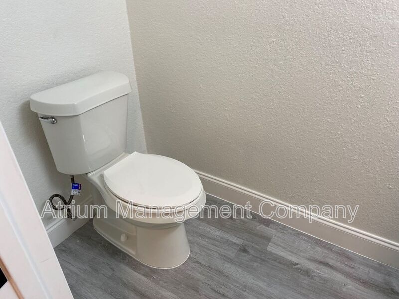 Gorgeous, Fully Renovated 4 Bedroom Winter Park Home AVAILABLE NOW! property image