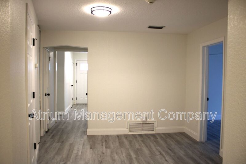 Gorgeous, Fully Renovated 4 Bedroom Winter Park Home AVAILABLE NOW! property image