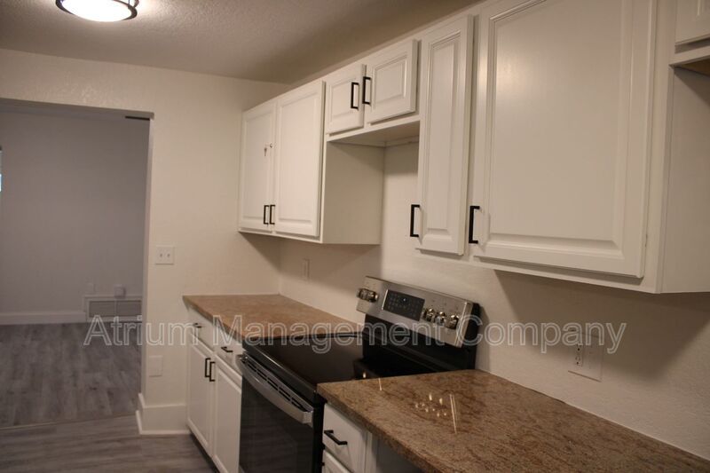 Gorgeous, Fully Renovated 4 Bedroom Winter Park Home AVAILABLE NOW! property image