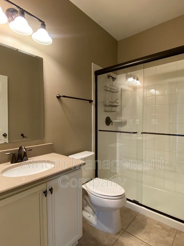 Stunning 5 Bedroom Pool Home in Orchard Hills near Hamlin & The Grove property image