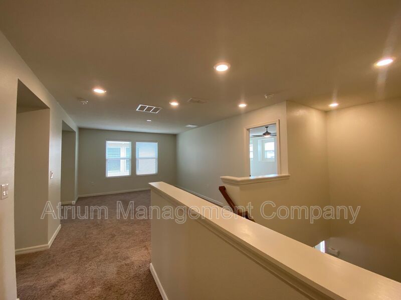 Stunning 5 Bedroom Pool Home in Orchard Hills near Hamlin & The Grove property image