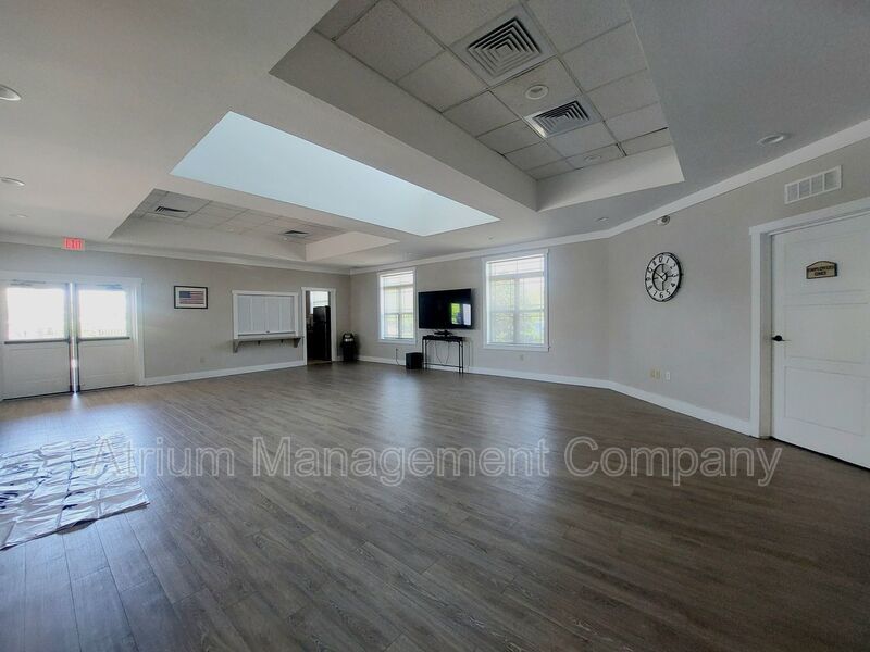 RENT SPECIAL: $500 off the first month’s rent! Beautiful 3Bed/2Bath Home in North Lakeland property image