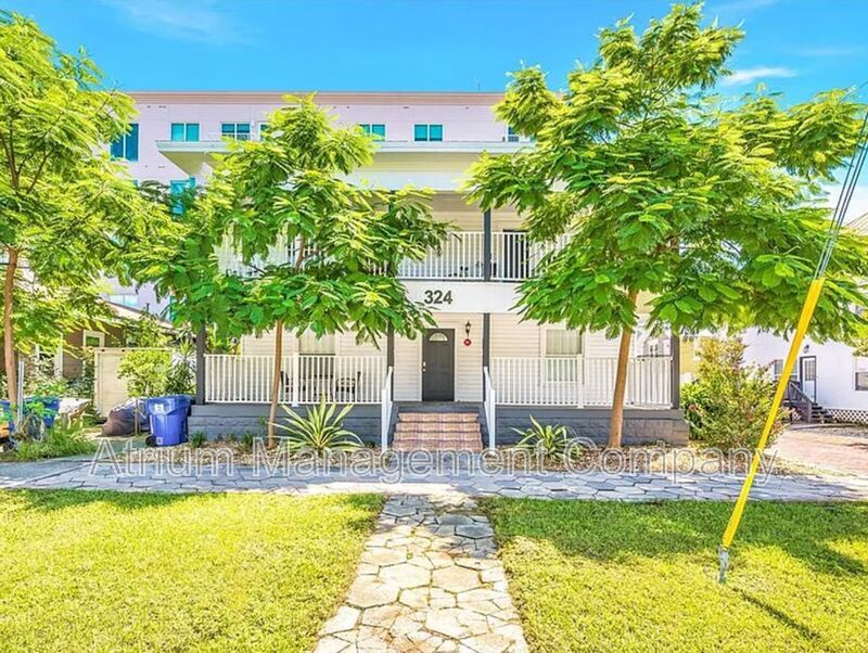 Modern Downtown Living — Steps from Everything St. Pete Has to Offer! property image