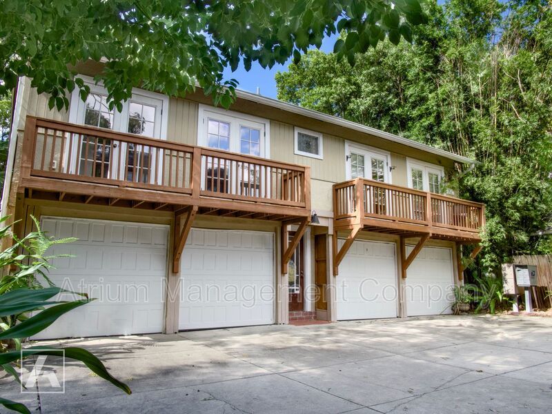 Stunning 2nd Floor Studio with Enclosed Solarium property image