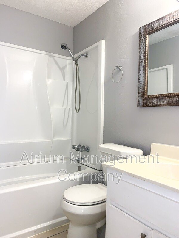 Charming 2 Bed 1 Bath Apartment in DeLand, FL!!!! property image