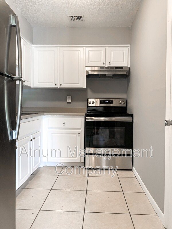 Charming 2 Bed 1 Bath Apartment in DeLand, FL!!!! property image