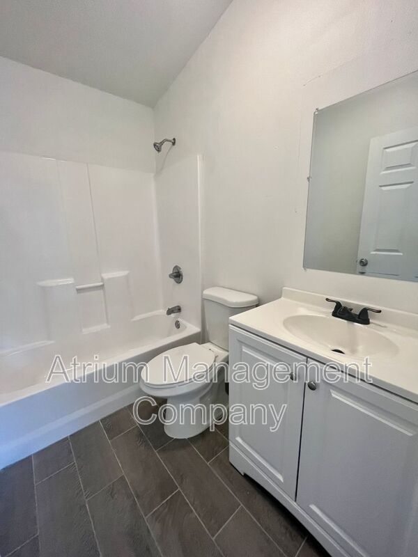 2 Bedroom, 1 Bathroom Renovated Apartment Home!!!! property image