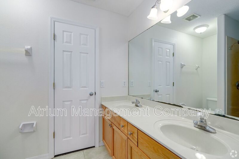 Spacious 3-Bed, 2.5-Bath Townhome with Bonus Room – Minutes from the Indian River! property image