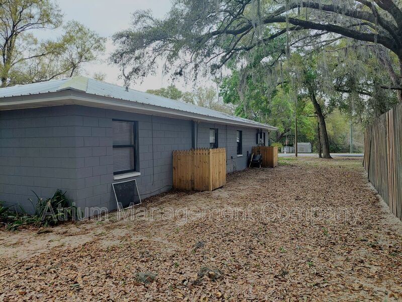 Coming Soon! 2 Bedroom, 1 Bathroom Duplex with New Privacy Gate! property image