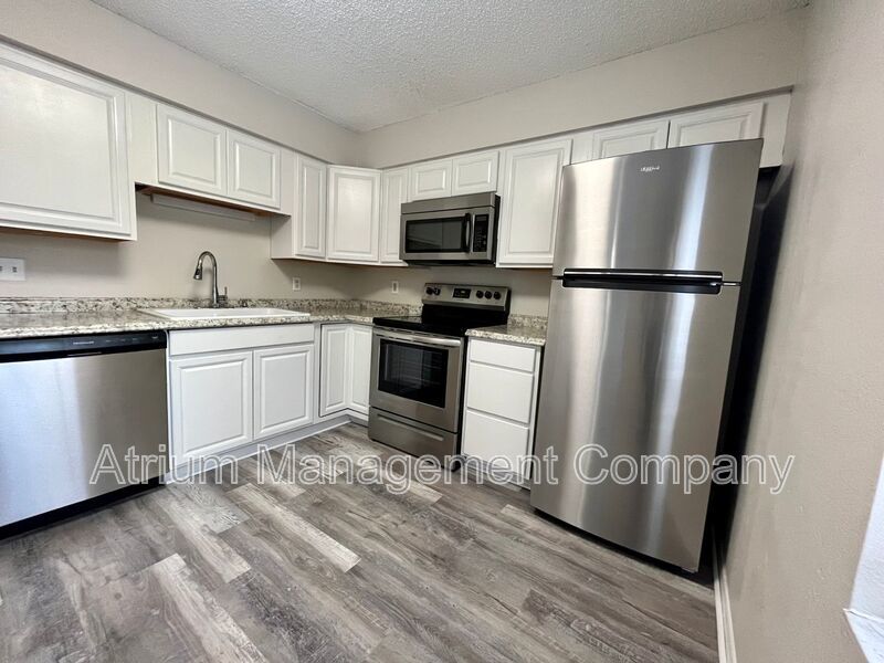 Gorgeous 2 Bedroom, 2 Bathroom Apartment!!! property image