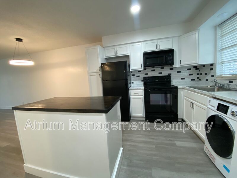 Charming 1-Bedroom Condo in Scenic Winter Park’s Mead Gardens Community property image