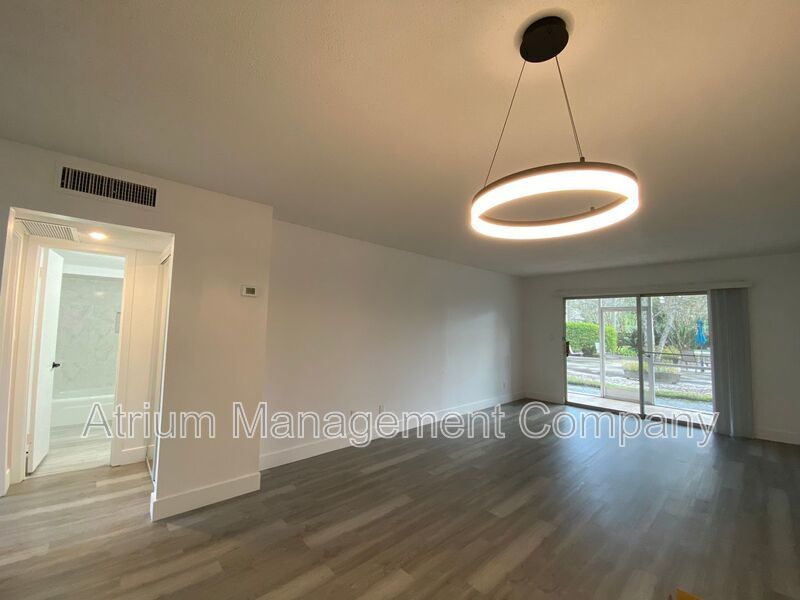 Charming 1-Bedroom Condo in Scenic Winter Park’s Mead Gardens Community property image