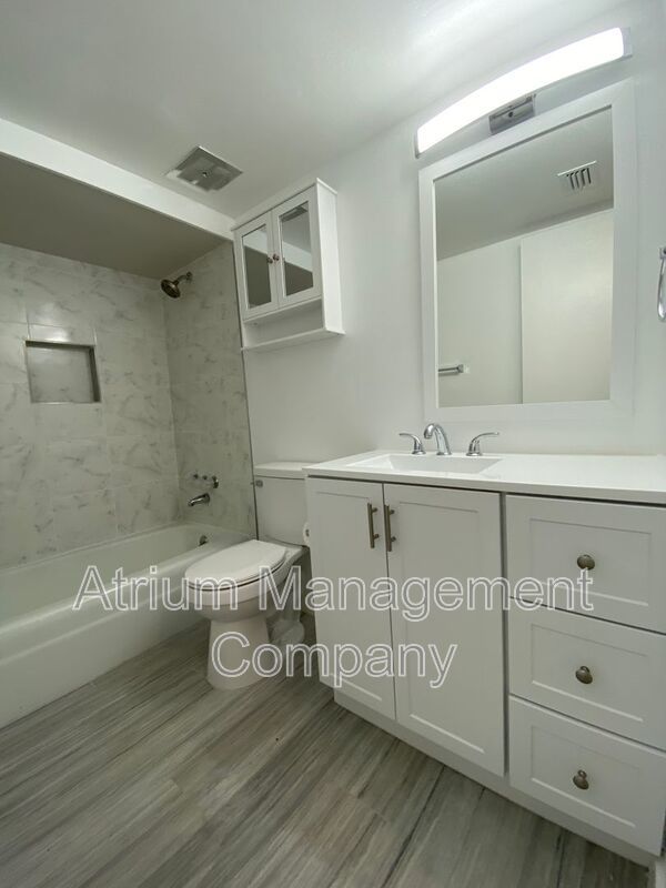 Charming 1-Bedroom Condo in Scenic Winter Park’s Mead Gardens Community property image