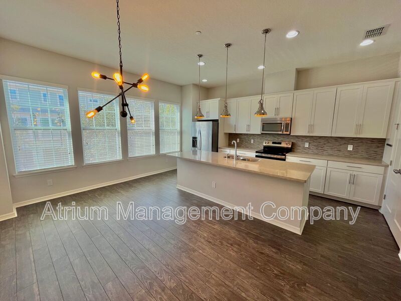 Beautiful 3-bedroom, 3.5-bathroom townhome in Oviedo property image