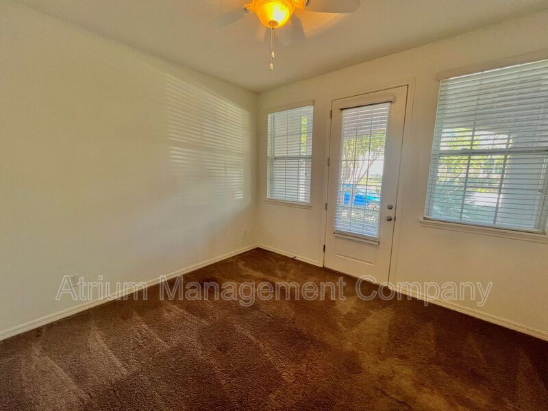 Beautiful 3-bedroom, 3.5-bathroom townhome in Oviedo property image