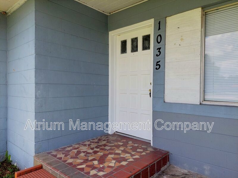 3 Bedroom, 2 Bathroom House in Lakeland property image