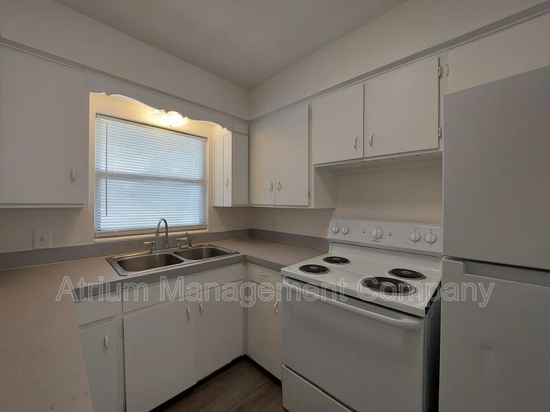 3 Bedroom, 2 Bathroom House in Lakeland property image