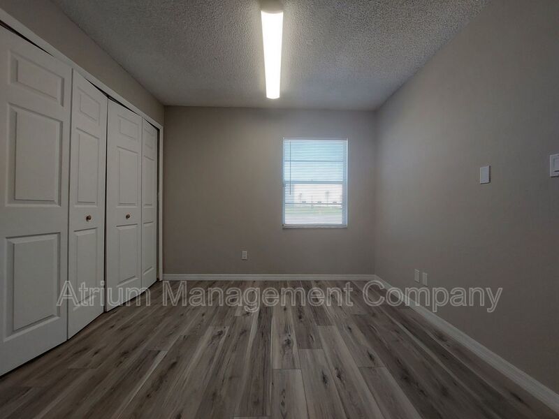 Coming SOON! Lakeland 2 Bed / 1 Bath Apartment - RENT SPECIAL! 50% OFF OF FIRST MONTH'S RENT property image