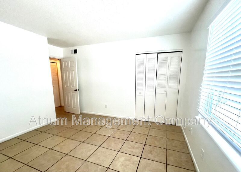 ✨ Newly Renovated Studio Apartment in the Heart of Downtown DeLand ✨ property image