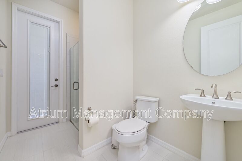 Luxury 5 Bedroom 5 Bath in Tampa Bay Area!!! Available 1/10/2026 property image