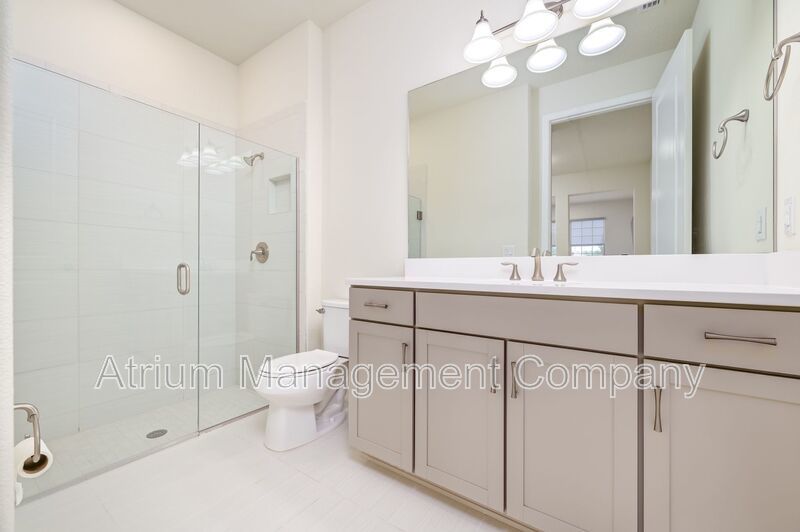 Luxury 5 Bedroom 5 Bath in Tampa Bay Area!!! Available 1/10/2026 property image