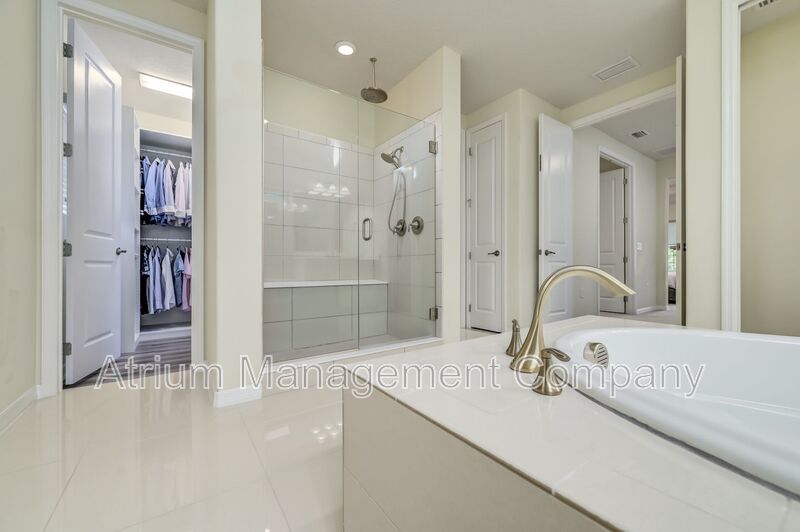 Luxury 5 Bedroom 5 Bath in Tampa Bay Area!!! Available 1/10/2026 property image