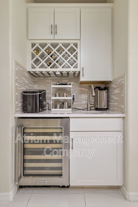 Luxury 5 Bedroom 5 Bath in Tampa Bay Area!!! Available 1/10/2026 property image