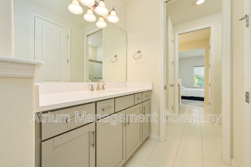 Luxury 5 Bedroom 5 Bath in Tampa Bay Area!!! Available 1/10/2026 property image