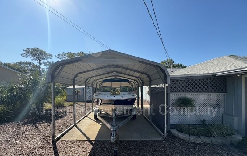 Spacious 3-Bedroom Home in Beautiful DeBary – Comfort, Style & Relaxation! property image