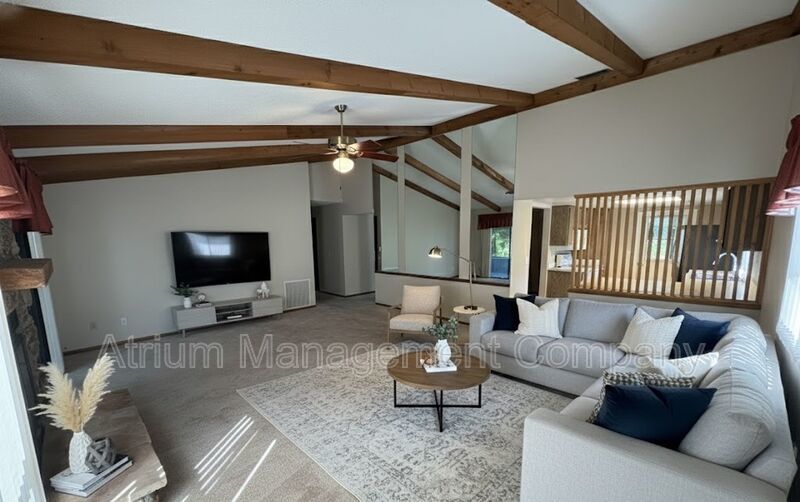 Spacious 3-Bedroom Home in Beautiful DeBary – Comfort, Style & Relaxation! property image