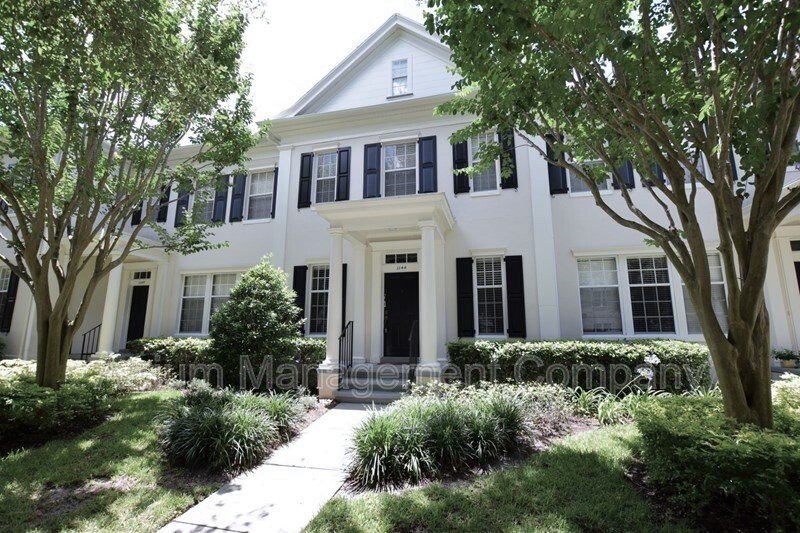Amazing 2 Bedroom, 2.5 Bathroom Townhome in Baldwin Park – Near Downtown Orlando! property image