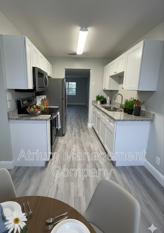 2 Bedrooms 1 Bath Apartment in Tituville property image