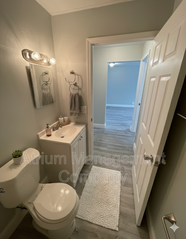 2 Bedrooms 1 Bath Apartment in Tituville property image